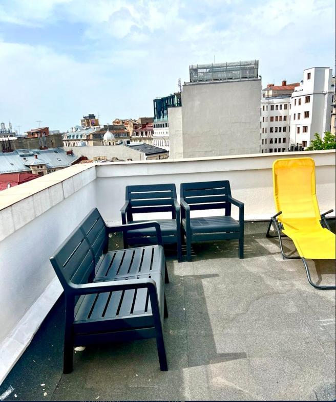 Rooftop Apartment Street Doamnei Бухарест Экстерьер фото