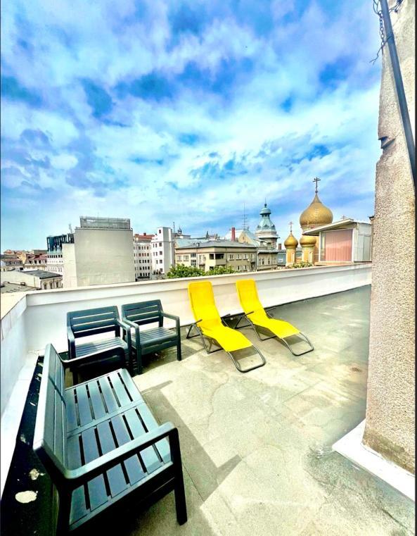 Rooftop Apartment Street Doamnei Бухарест Экстерьер фото